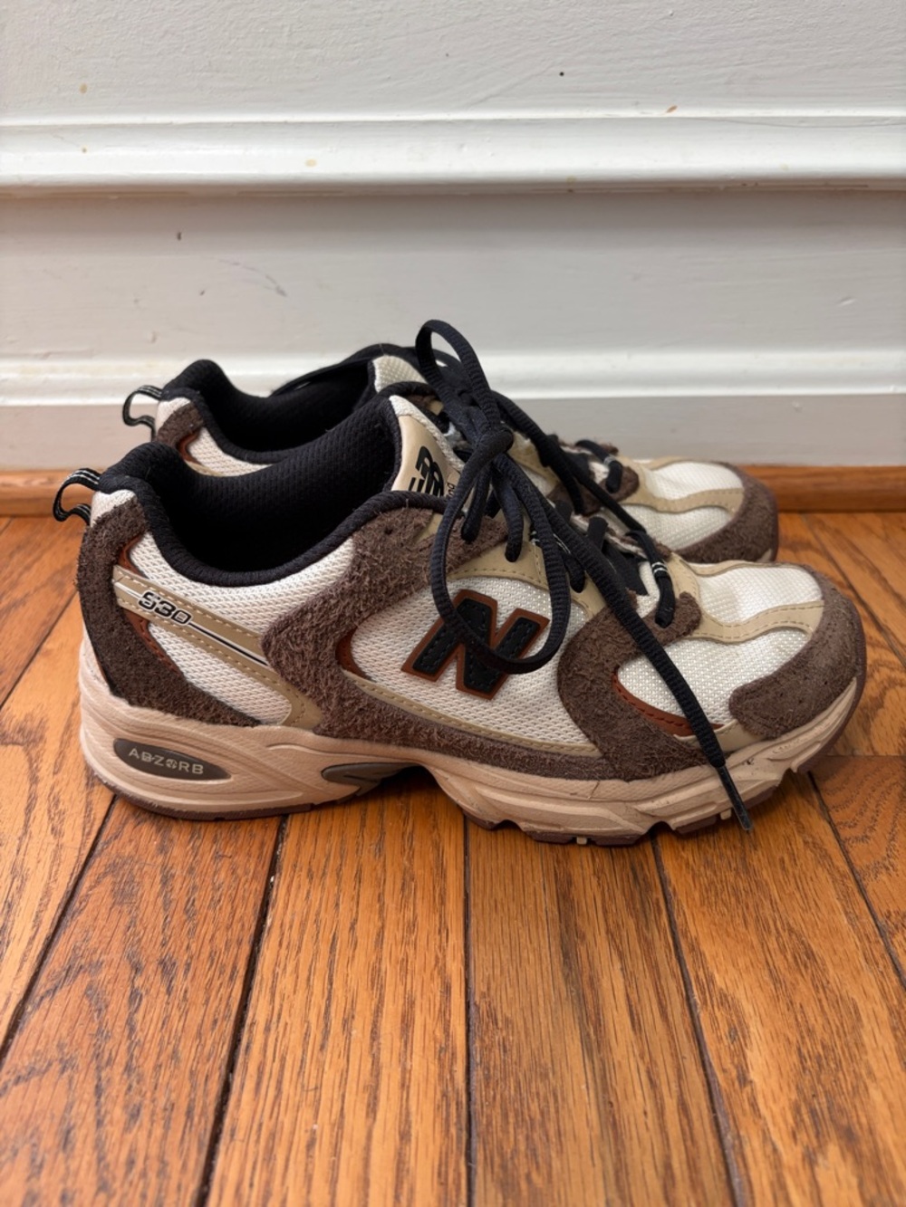 New Balance 530 Sneakers in Beige, Brown and Black